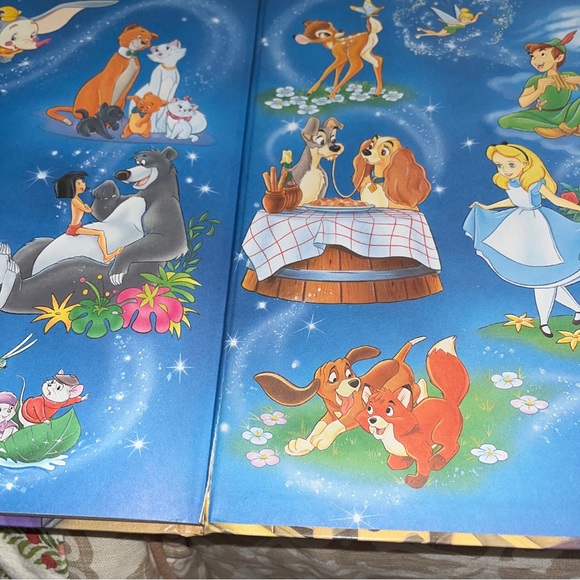 Disney the hunch back of Notre Dame big book - Picture 3 of 5